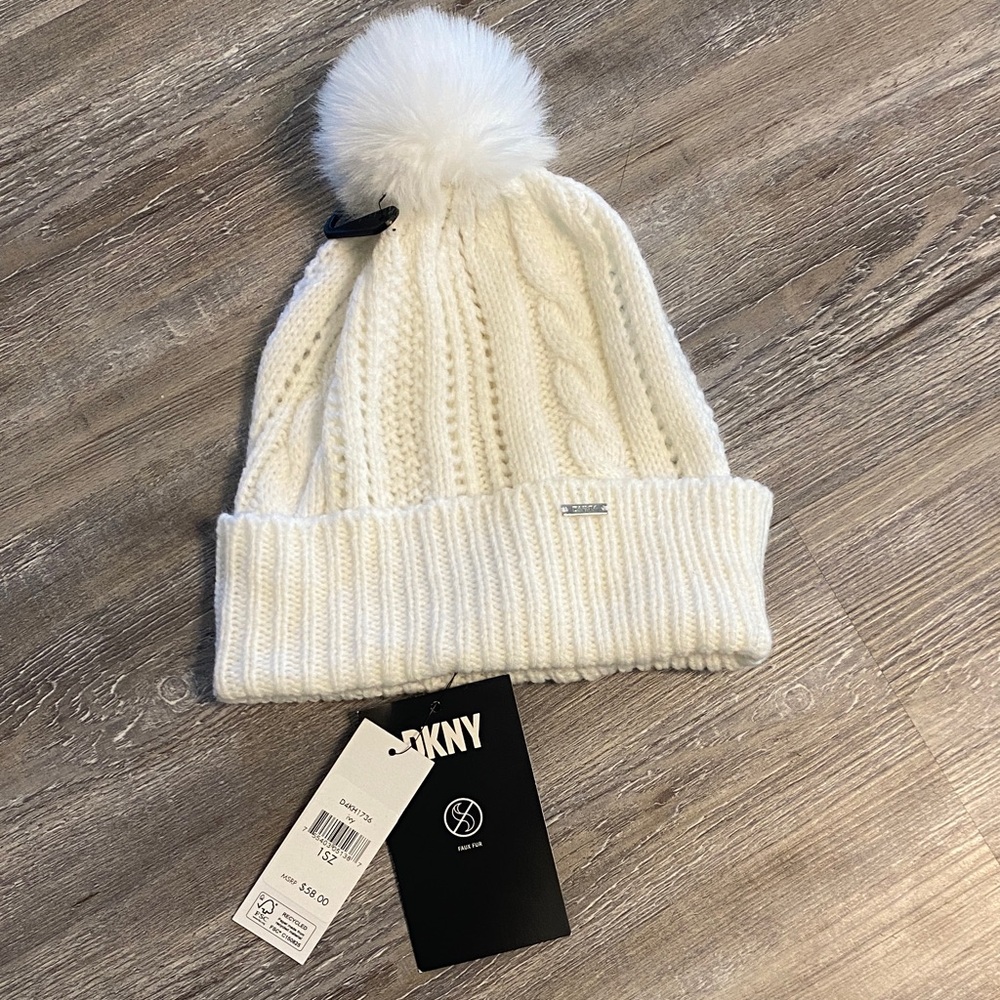 NWT DKNY Ivory Winter Pom Hat OS
